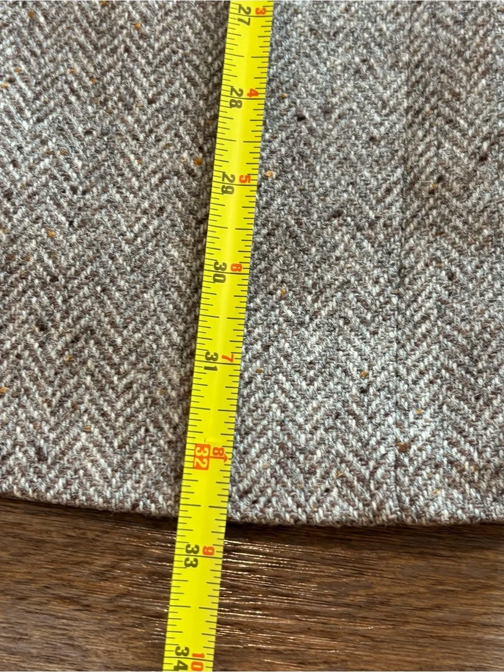 Vintage Magee Donegal Tweed Sport Herringbone Coat 42L Handwoven Ireland Wool
